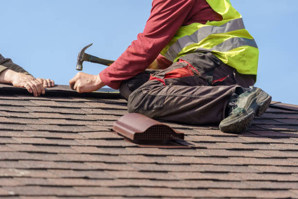 Best Flat Roof Repair Services  in Toppenish, WA